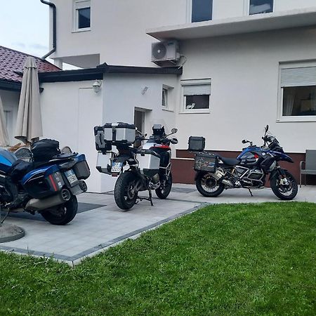 7 Kucica Apartment Ливно Екстериор снимка