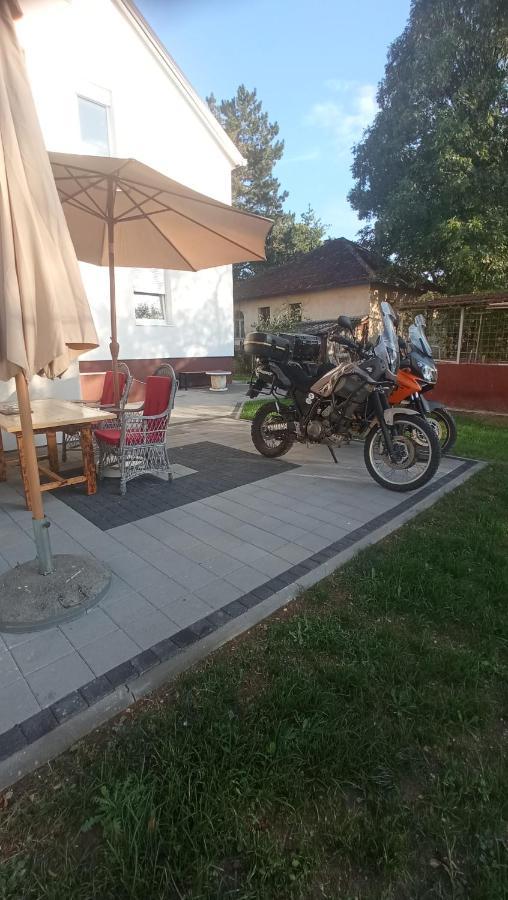 7 Kucica Apartment Ливно Екстериор снимка