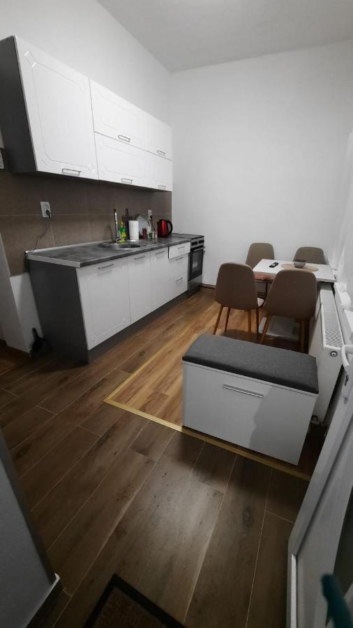 7 Kucica Apartment Ливно Екстериор снимка