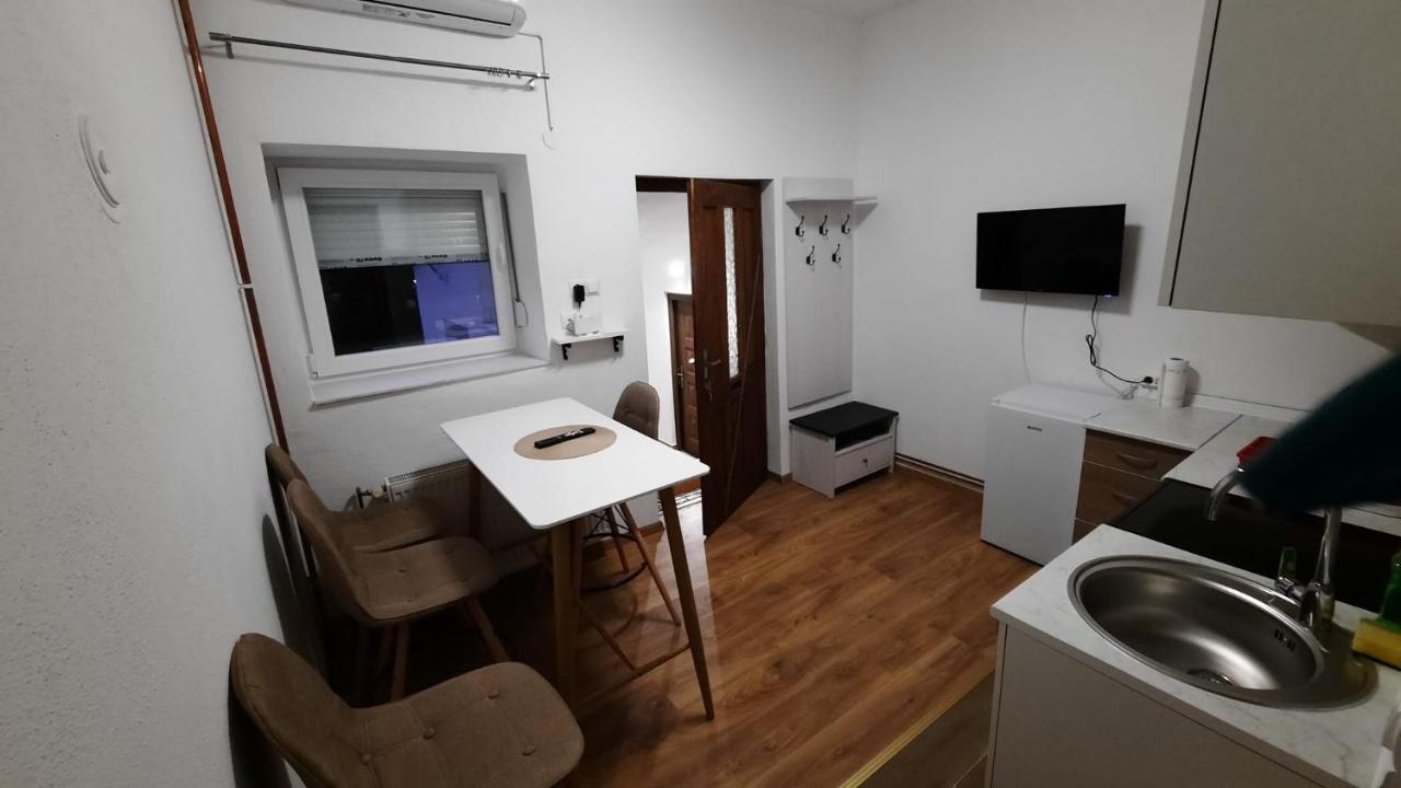 7 Kucica Apartment Ливно Екстериор снимка