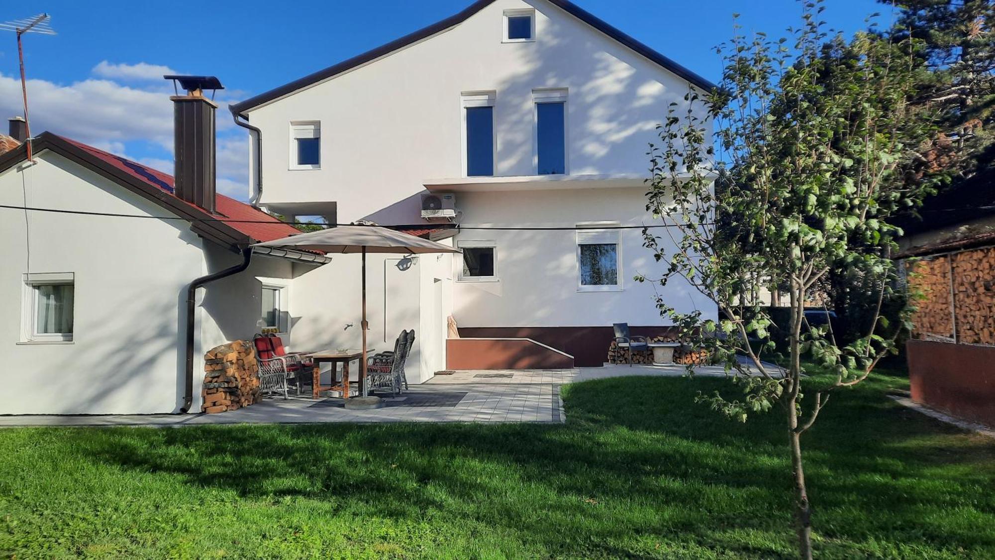 7 Kucica Apartment Ливно Екстериор снимка