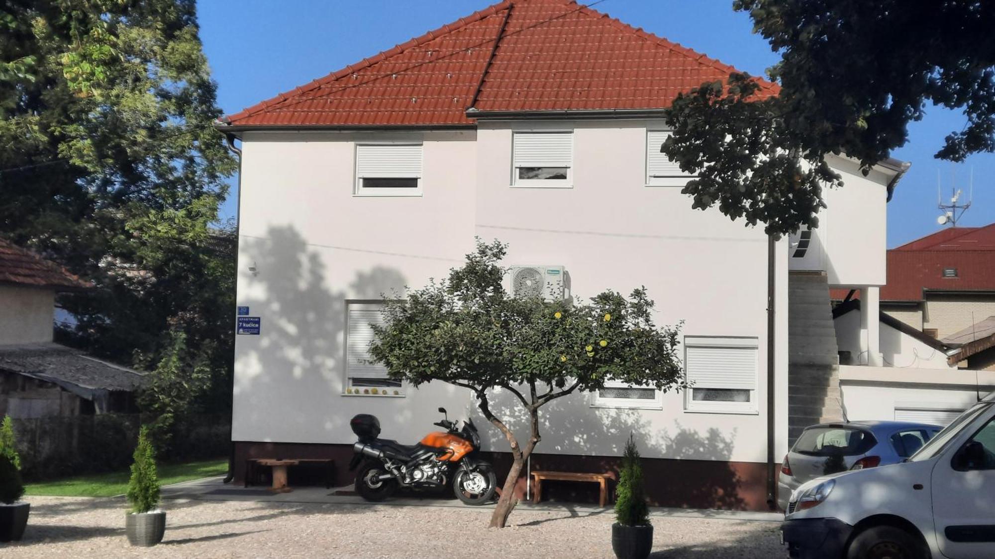 7 Kucica Apartment Ливно Екстериор снимка